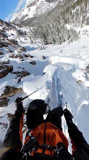 Best side step of the season by Josh Daiek 🤯 #Salomon #ISkiQST | Salomon Freeski