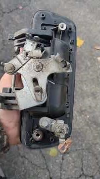 07 Colorado tailgate handle replacement.
