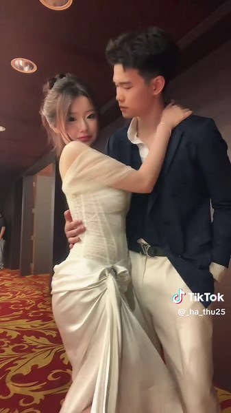 Treasure the Moments of Prom King and Queen