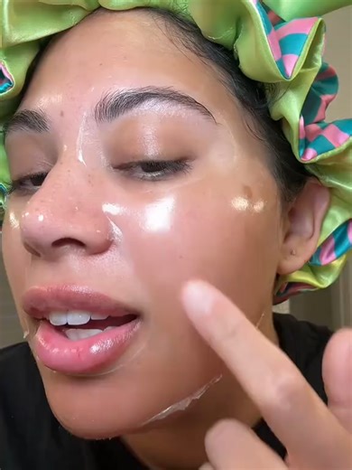 The Collagen Night Wrapping Mask is designed to hydrate, nourish, and support skin elasticity overnight. Wake up with healthier-looking, smoother skin ✨ #CollagenMask #SkincareTips#viralskincare #overnightmask #glowyskin #skincaretips #skincaretipsiwishiknewsooner #Wrapping #glassskin #sephora #nightwrappingmask🧖🏾‍♀️ #ulta #medicubeskincare #skincarereview #collagenmask #collagenskincare #fyp #skincare #virafacemask #viral #medicubecoagen #medicubereview