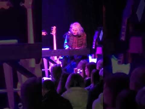 Albert Lee Performs at Jammin Java