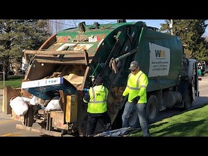 Waste Management Autocar WXLL Rear Loader Garbage Truck Packing Cleanup Bulk