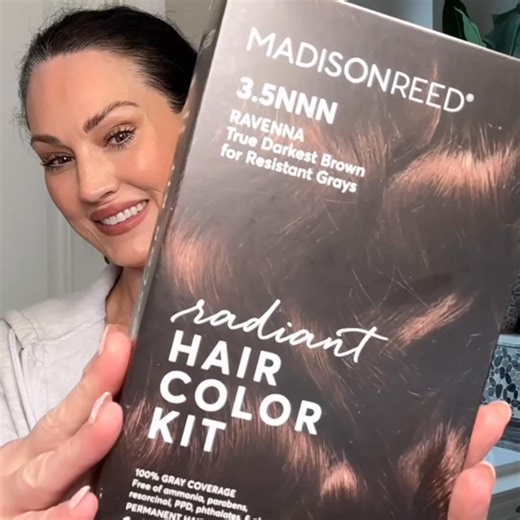 Your grays will never stand a chance against your subscription to Madison Reed's at-home hair color kit🙌 100% gray coverage and multi-dimensional results every time, right in the comfort of home. Plus get 15% off every order when you subscribe | Madison Reed