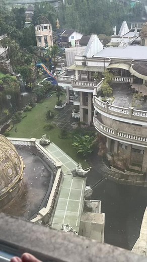 Hotel Grand Paradise Lembang: Pengalaman Unik di Hotel Bersejarah