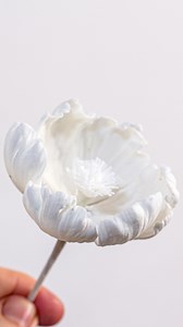 ENCOTip: Cómo hacer una flor de fondant paso a paso 💖 ¡Descubre cómo hacerla con Iván Zavala Sugar Art! ✨ Y tu, ¿qué harías con el #FondantENCO? 🙌 Libera tu imaginación en los comentarios 🌈 Fondant ENCO: ¡Crea sin límites! #fondant #florfondant #fondantart #reposteria #pasteleria | ENCO MX