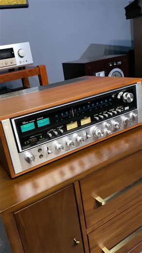 Đẹp Mướt Mắt với Model Amply Sansui 9090DB