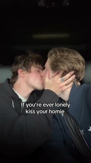 Kiss your homie ✨🤍 #gay #gaycouple #lgbtcommunity #tiktok #gaytiktok