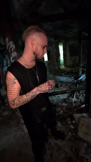 117 reactions · 10 comments | "And watch you drown…" #lonefall #pinhead #darkwave #synthdark #lostplace #gothicstyle #moodyvibes #industrialgoth #darkmusic #iljajohnlappin | Pinhead | Facebook