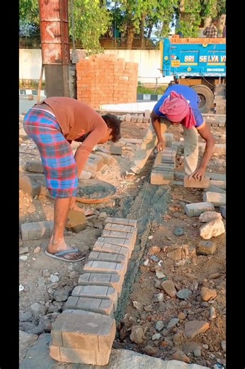 The Hilarious Duo: Bhizor and Khalai's Creative Collaboration