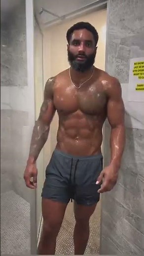 Both steam rooms and saunas offer health benefits, but they have key differences that can make one