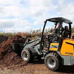 263K views · 148 reactions | Looking for the best Wheel loaders, Telehandlers an Skid steers? TOBROCO-GIANT is the manufacturer of GIANT articulated Wheel loaders, Telehandlers an Skid steers loaders. From 20 till 76 hp and 800 till 5500 kg! Visit our website for more information! | Tobroco Giant | Facebook