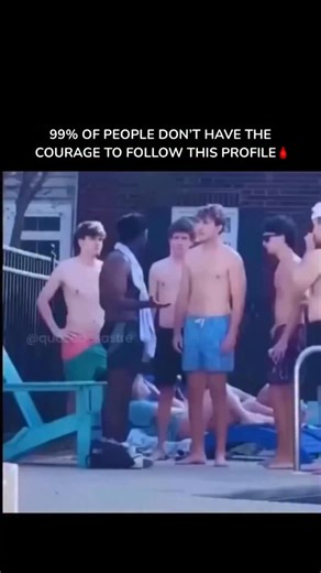 @bloodmercyweb on Instagram: "Just @bloodmercyweb 1997년 개봉한 영화 Titanic은 잭과 로즈의 운명적인 사랑을 통해 비극 속에서도 오래 남는 감정의 깊이를 보여주는 작품입니다. 화려한 연출보다 인물의 감정에 더 집중한 제임스 카메론 감독의 스타일은 지금 다시 봐도 묘하게 가슴을 울리죠. 배가 침몰하는 장면이 아닌, 두 사람이 서로를 바라보던 순간들이 더 강하게 기억에 남는 영화이기도 합니다. 이 감정을 완성해주는 곡이 바로 셀린 디온의 *”My Heart Will Go On”*입니다. 처음 들으면 잔잔한데, 어느 순간 자연스럽게 가슴이 벅차오르는 느낌을 줍니다. 특히 후반부의 고조되는 보컬은 영화 속 잭과 로즈의 마지막 장면과 겹쳐지면서 괜히 마음이 서늘해지기도 하고요. 많은 분들이 “이 노래가 나오면 왜 그 장면이 자동으로 떠오르는지 모르겠다”고 말하는데, 그만큼 영화와 음악이 자연스럽게 얽혀 있는 곡입니다. 1998년 아카데미 주제가