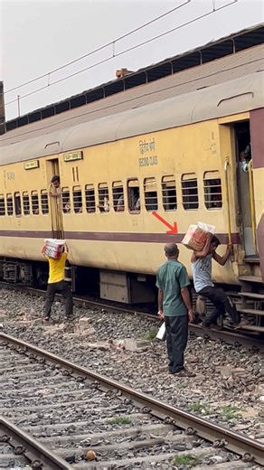 Never Broading Running Train | Indian life lines