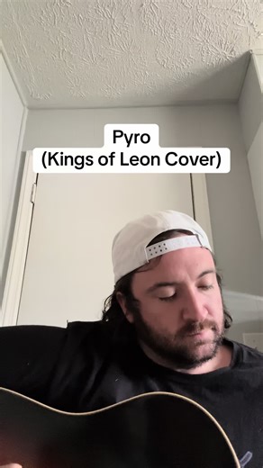 Pyro (Kings of Leon cover) If you saw a show of mine from like 2011-2014 you probably heard me play this all the time. It was fun to revisit it. A good song is a good song. No shows this weekend, but looking forward to @curklins next Saturday, the 24th, with @michaellittonmusic #fyp #kingsofleon #comearoundsundown #pyro #rockcovers