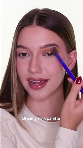 4 Step Eyeshadow Tutorial by @DeborahRuiz