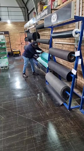 Gym mats for when you slam too much weight down. Link in bio #gym #weightlifting