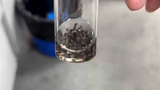 这是啥微球，双色球吗