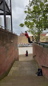 Fun Challenge in Manchester! #parkour #freerunning