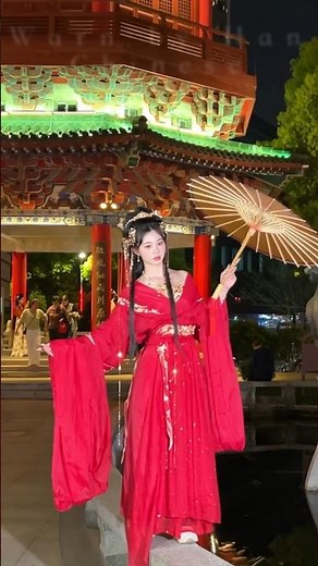 Hanfu Fashion in Nanchang: Celebrating Traditional Chinese Attire