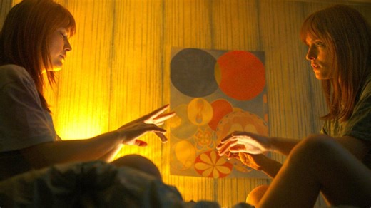 «Prodigieuses», rêve brisé et sororité renforcée - Le Temps