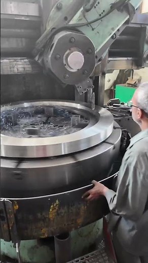 Machining a flange on the VTL 🏭 #production