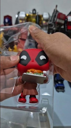 Unboxing Deadpool Funko Pop Supper Hero! #deadpool #christmas