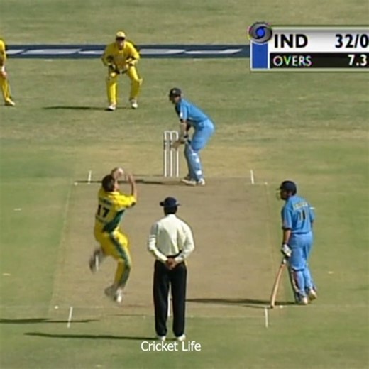Rahul Dravid Shows Great Sportsmanship Vs Australia - A True Gentleman