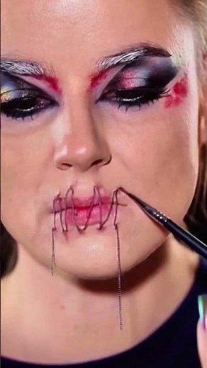 The Ultimate Horror Trick: A Sewn Mouth That Looks Too Real😱 #makeup #halloween #sfx_makeup #art