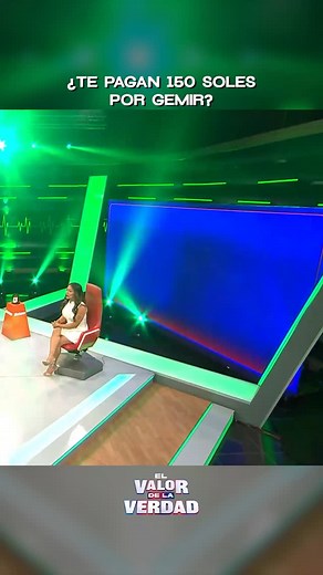 28K views · 34K reactions | Dayanita cobra 150 soles por saludos especiales 﫢 ¿Es verdad o una exageración?   Revívelo completo en YouTube porque hasta la producción quedó endeudada 來 y no te pierdas el contenido exclusivo para los detalles que no se mostraron. #dayanita #elvalordelaverdad #sillónrojo #confesiones #betoortiz | El Valor De La Verdad | Facebook