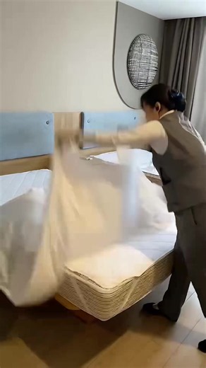 Krimano Bed Making & Home Organization Tips for a Tidy Space