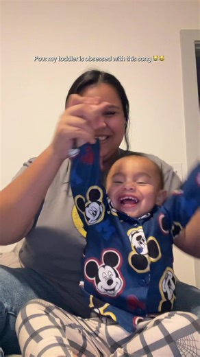 He wants to grab the phone to listen to the meow meow 🤣🥰 He’s so cute he keeps saying “meow meow” 😆 #fyp #toddler #meowmeow #gato #cats