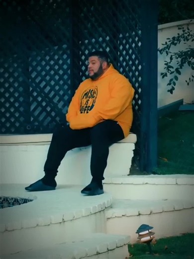 Rezo Hmi lyrics – Kadilak Mesajè (Vayb)