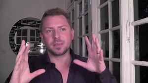 HOW TO: MAKE PORES DISAPPEAR IN SECONDS - GOOD FOR ACNE PRONE SKIN!