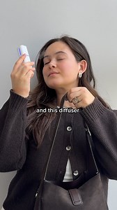 This is your sign to stop inhaling toxic fragrances and get a personal diffuser for your purse instead! 🥰 Take a quick breather enjoy your favorite essential oils on the go... Our Top 10 Aromatherapy Picks: 💜 Lavender: Calming Soothing 😴 Sleep: Full Body Relaxation 🍋 Lemon: Purifying Energizing ⚡ Immunity Boost: Supports Immune System 🤧 Allergy Relief: Soothes Allergies 🍊 Grapefruit: Cleansing Uplifting 🌬️ Breathe Air: Easy Breathing 🌿 Peppermint: Minty Fresh 💆‍♀️ Headache Relief: Tensi