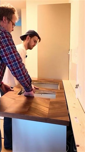 Putting a kitchen counter top in my new kitchen DIY
