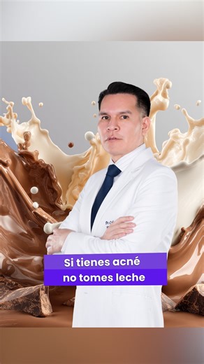 Acné Clínica Trigoso on Instagram: "Si tienes acné, esta información es clave para ti. La leche y sus derivados (como el queso o el yogur) estimulan factores de crecimiento y la liberación de insulina en tu cuerpo. ¿Y qué pasa cuando se libera insulina? 🤔 Se produce una reacción en cadena: 📈 Aumenta el tamaño de tus glándulas sebáceas. 💧 Se produce MÁS GRASA (sebo) en la piel. Este exceso de grasa es el ambiente perfecto para el sobrecrecimiento de una bacteria: la Cutibacterium acnes. 🦠 Est