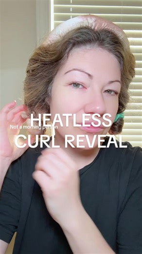 Not a morning person but the curl reveal needed to be shared. Slept in these heatless curls and my hair came out soft, bouncy, and way better than expected. #KitschHeatlessCurlingSet #HeatlessCurls #OvernightCurls