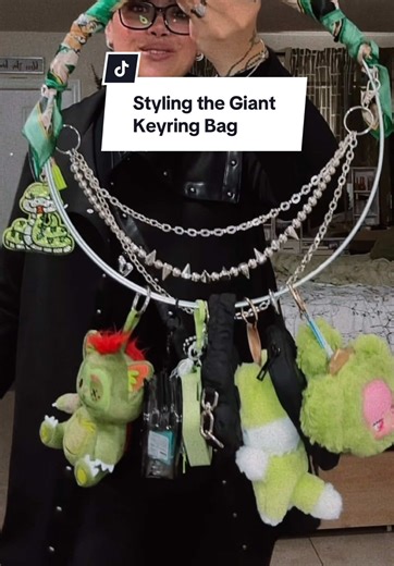Stylish Giant Keyring Bag DIY Ideas