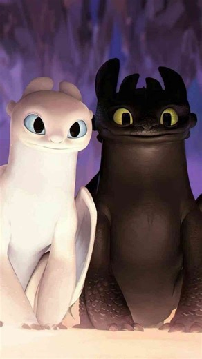 @1ts.stors on Instagram: "日本利用压电瓷砖将脚步转化为电能。这些瓷砖捕捉来自你脚步的动能。当你行走时，你的重量和动作会对瓷砖产生压力。瓷砖会轻微弯曲，从而产生机械应力。瓷砖内部的压电材料将这种应力转化为电能。每一步都会产生少量电荷，而数百万步结合在一起就能产生足够的电力来驱动 LED 灯、数字显示屏和传感器。在像涩谷车站这样繁忙的地方，每天大约有 240 万个脚步为这一系统作出贡献。这些电能可以被储存或立即使用，从而减少对传统电力来源的依赖，并支持可持续的城市基础设施。这种方法将日常运动转化为实用的可再生能源 #日本 #知识 #事实 #你知道吗 #推荐 #科技 #创新 #历史 #技术 #实验 #热门✔️"