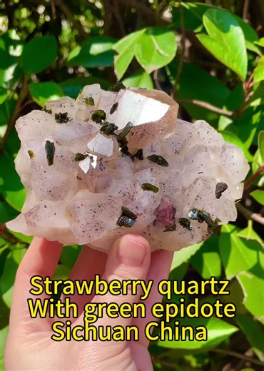 Exploring Fluorite Crystals: Benefits and Colors