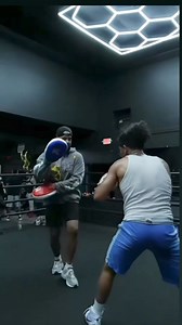 One of my favorite set ups in boxing for the liver shot. #CoachAnthonyBoxing #BoxingLife | Coach Anthony