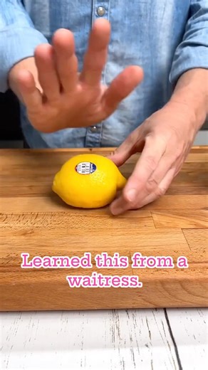 I learned this lemon hack from a waitress at ta fancy restaurant #lemon #juice | Planet Nature