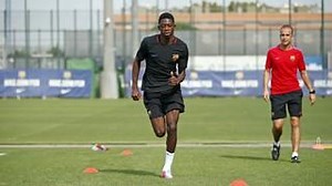 Ousmane Dembélé completes first training session at FC Barcelona