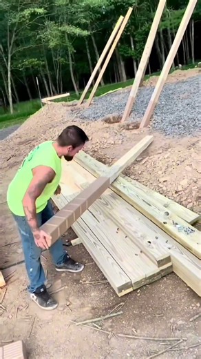 THAT explains it💯#barn #barndo #farmbuilding #barndominium #polebarn #polebuilding #postframe #deck