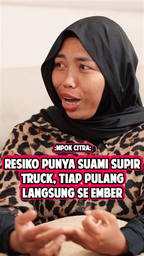1M views · 6.5K reactions | Resiko punya suami supir truck, jarang pulang, tiap pulang langsung banyak se ember langsung hamil jadi anak. Biar gak salah paham, langsung nonton full di youtube: Feni Rose Official #supirtruck #mpokcitra #banyakanak #rumahtangga #podcastviral | Podcastviralll | Facebook