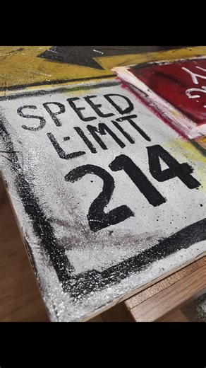 Life doesn’t come with one direction sign. #StreetArtStyle #UrbanArt #ModernArtist #TikTokArt #ArtistLife