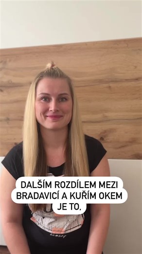 Jak rozpoznat kuří oko od bradavice? Dalším rozdílem je to, že pokud narušíš vrchní část kuřího oka, drolí se a dá se ,,dolovat,,. Bradavice naopak při říznutí je citlivá a krvácí. Rozhodně toto nezkoušejte sami! Pokud bys potřebovala odstranit kuří oko, napiš mi zprávu. Pro více informací sleduj i profil IG: @bezbot.pedikura, kde se dozvíš více. #pedikura #kurioko #bradavice #zdravenihy