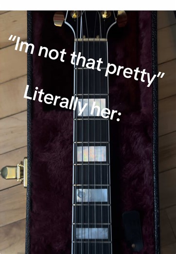 Stunning Gretsch Guitar Performance by Talented Musician