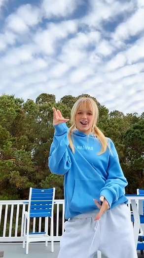 2.5K views · 35 reactions | #model #fashion #modeling #fashionmodel #beauty #style #foryou #viralvideo #trending #viralreels #reels2023 #reelsfb #reelsviral #reelviral #instareels #reels #instagood #viral | Avaryana | Facebook