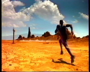 Boddingtons : Parodie Pirelli - Culture Pub